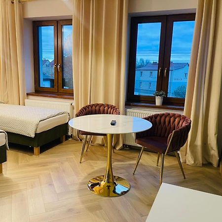 Hotel & Restauracja Kormoran Ожиш Екстер'єр фото