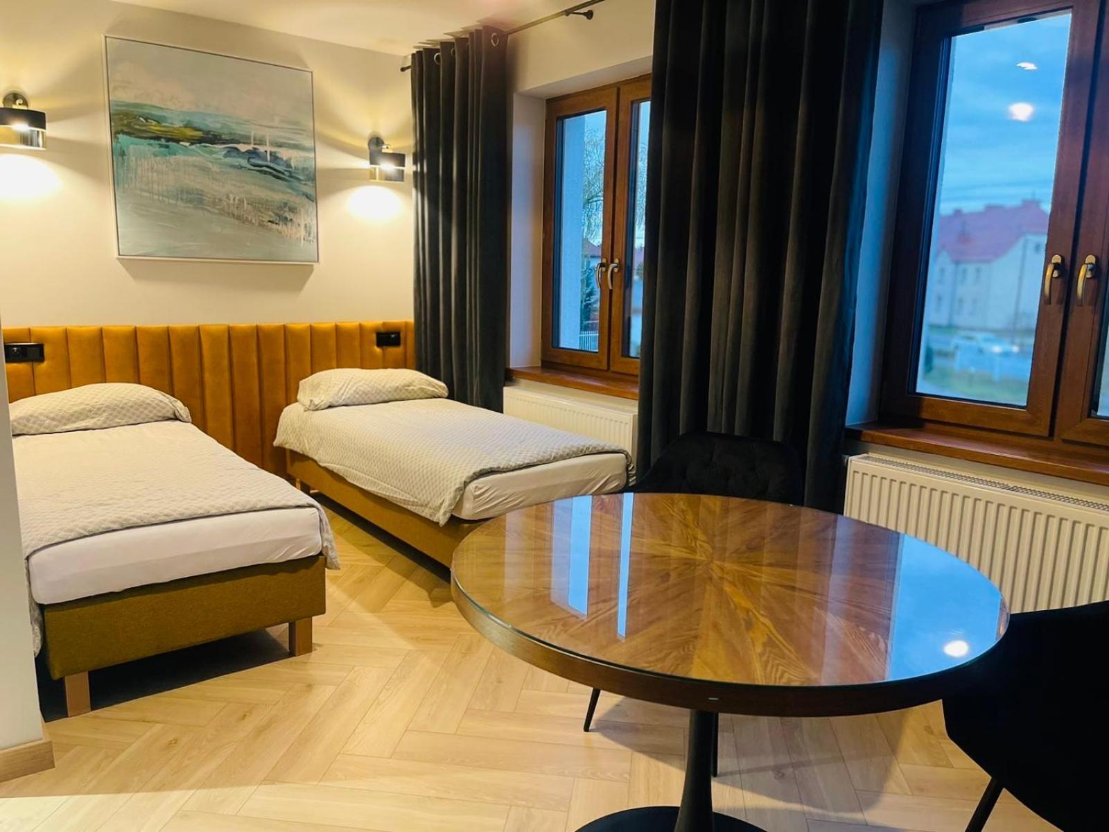 Hotel & Restauracja Kormoran Ожиш Екстер'єр фото